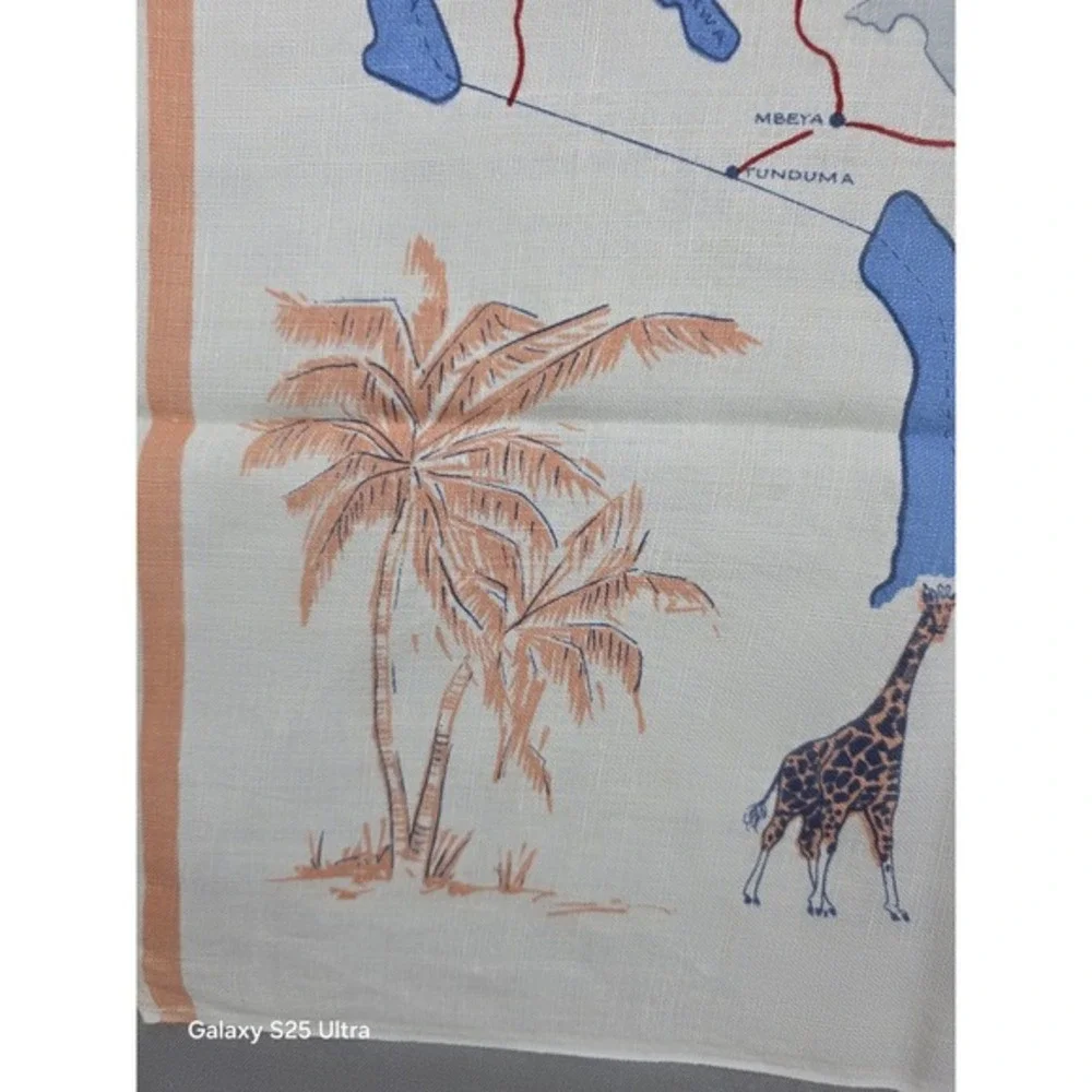 Africa Map‎ Tea Towel Linen Living in Africa Giraffe Lion Rhino